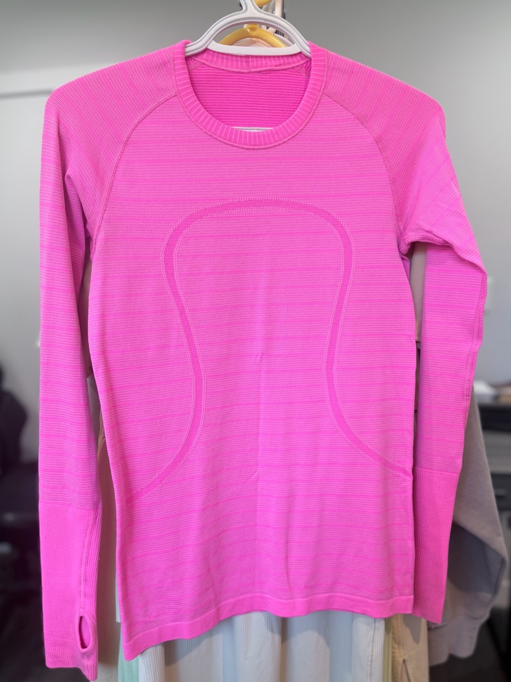 43. Lululemon | Swiftly Tech 2.0 Long Sleeve Crew Pink $68 | Size 6 EUC
